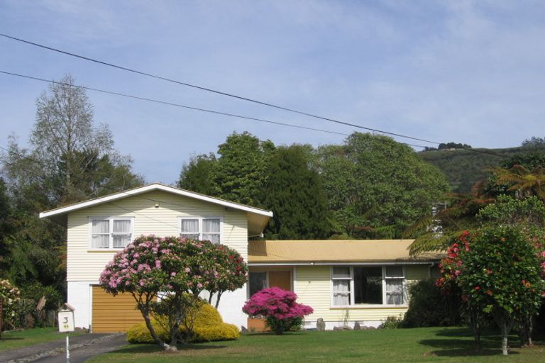 Photo of property in 3 Darroch Street, Fairy Springs, Rotorua, 3015