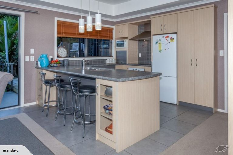 Photo of property in 12 Haddon Crescent, Whitianga, 3510