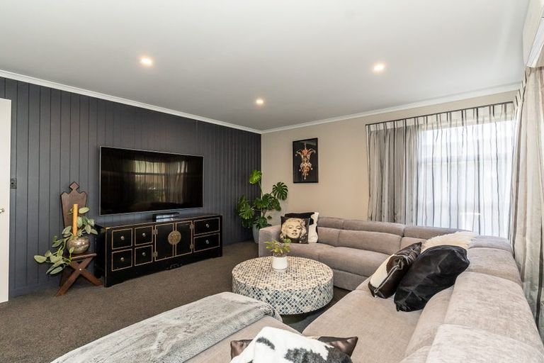 Photo of property in 107 Saint James Drive, Huntington, Hamilton, 3210