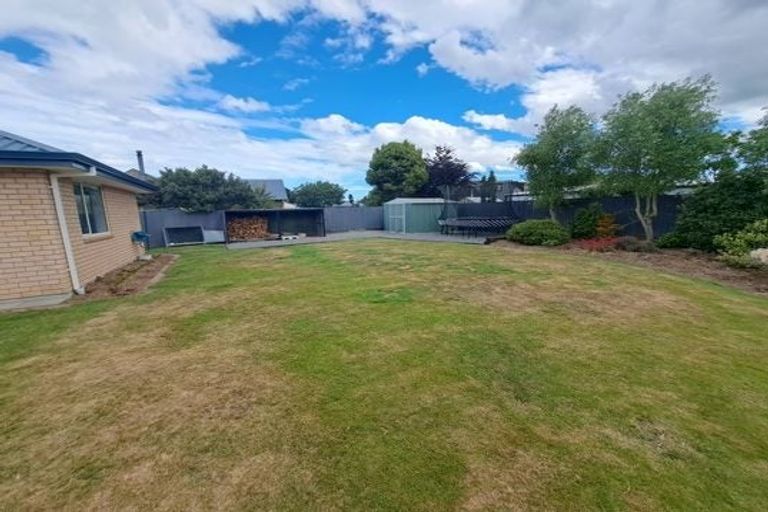 Photo of property in 13 Craigieburn Street, Darfield, 7510