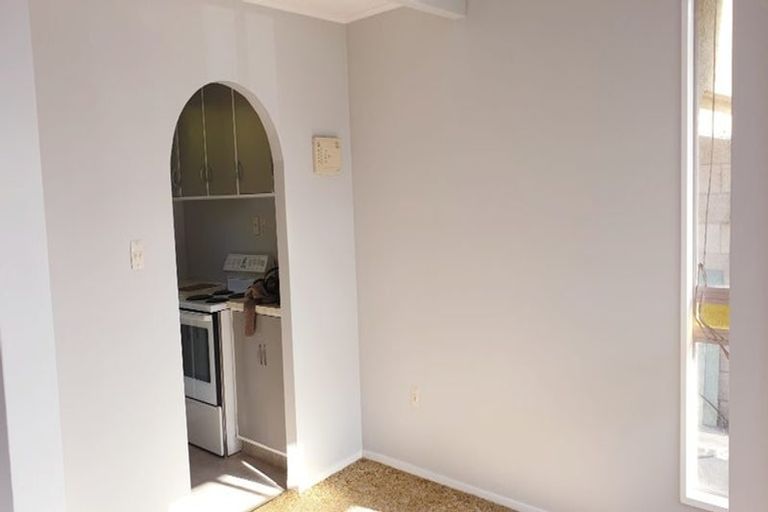 Photo of property in 2/801 Hastings Street North, Hastings, 4122