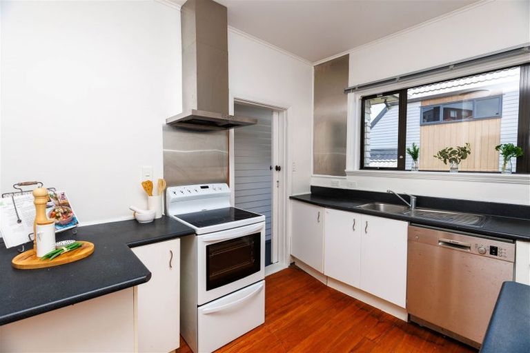 Photo of property in 20 Bould Street, Johnsonville, Wellington, 6037