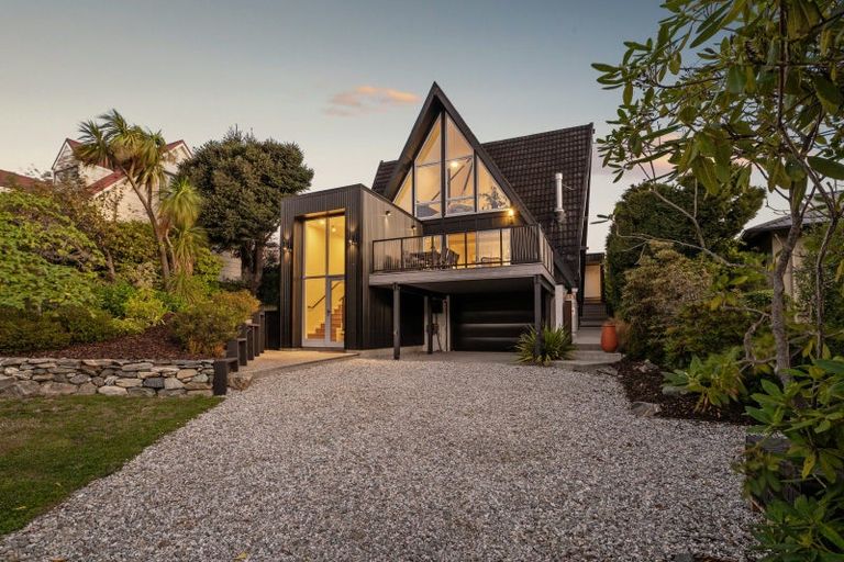 Photo of property in 696 Peninsula Road, Kelvin Heights, Queenstown, 9300