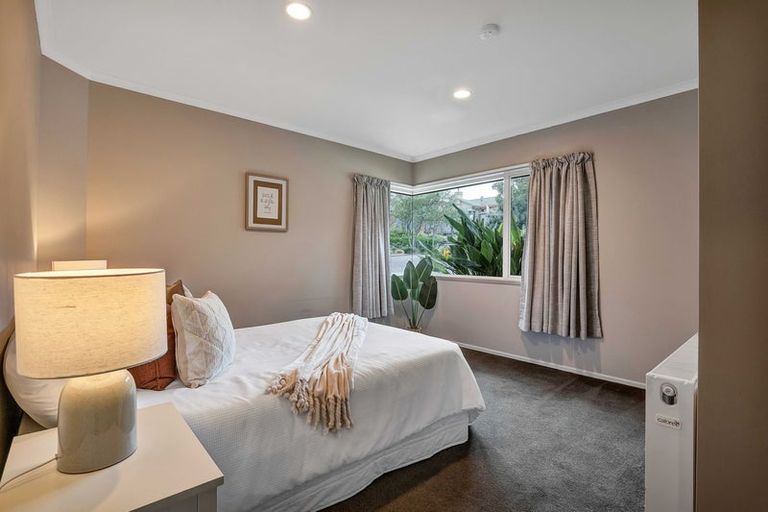 Photo of property in 6c Highfield Place, Highlands Park, New Plymouth, 4312