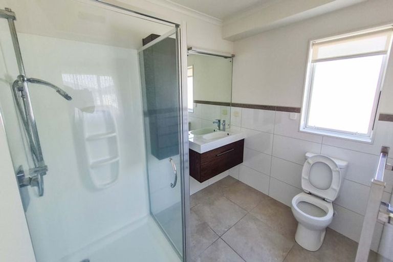 Photo of property in 5 Mccathie Drive, Flat Bush, Auckland, 2019