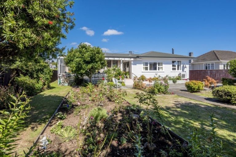 Photo of property in 52 Trafalgar Street, Levin, 5510
