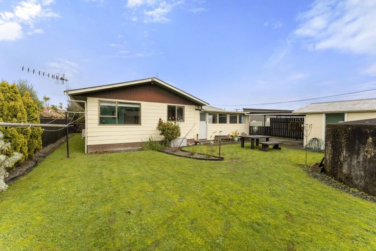 Photo of property in 55 Phillips Street, Sanson, 4817