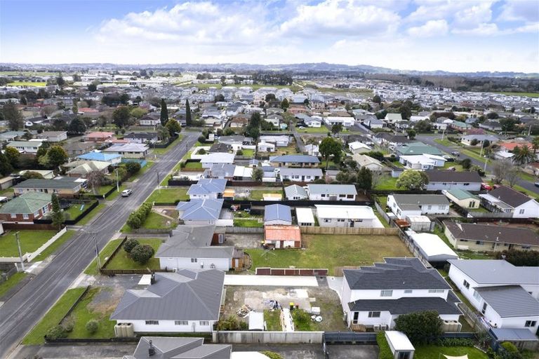 Photo of property in 33 Hill Crescent, Papakura, 2110