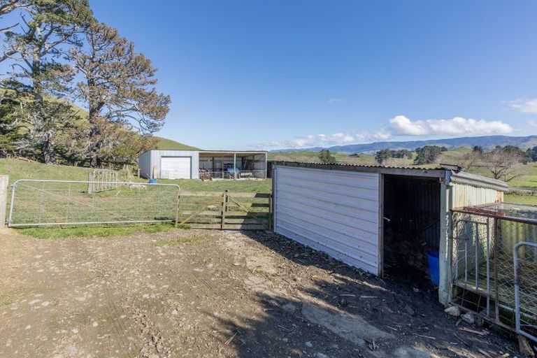 Photo of property in 14 Centre Road, Matamau, Dannevirke, 4977