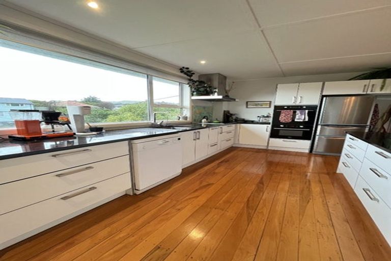 Photo of property in 26 Martin Street, Ranui, Porirua, 5024