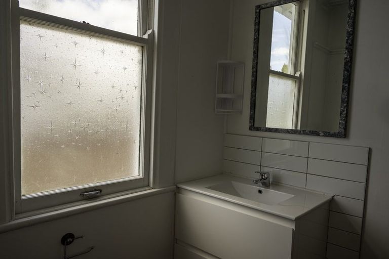 Photo of property in 12 Vera Street, Marton, 4710