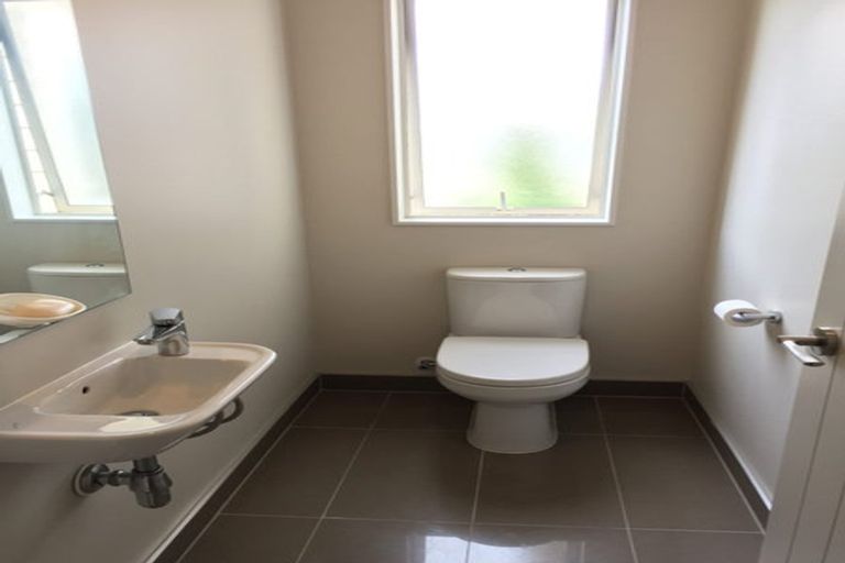 Photo of property in 10 Travis View Drive, Fairview Heights, Auckland, 0632