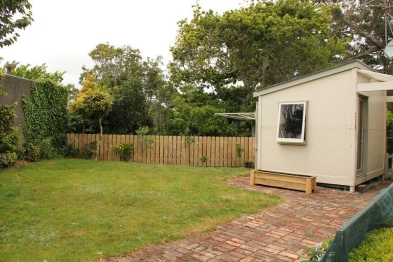 Photo of property in 5 Chudleigh Grove, Churton Park, Wellington, 6037