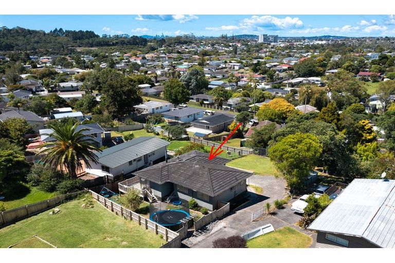 Photo of property in 26 Solar Road, Glen Eden, Auckland, 0602