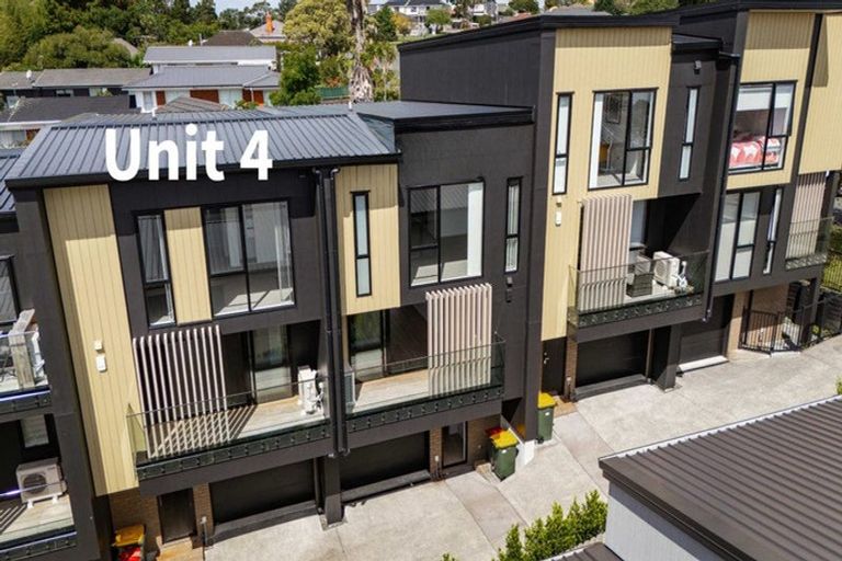 Photo of property in 4/53 Drake Street, Howick, Auckland, 2014