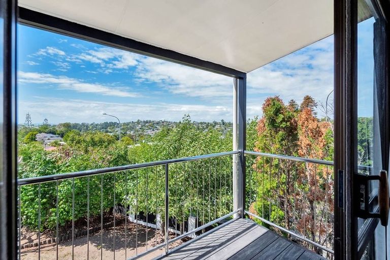 Photo of property in 185 Glamorgan Drive, Torbay, Auckland, 0630