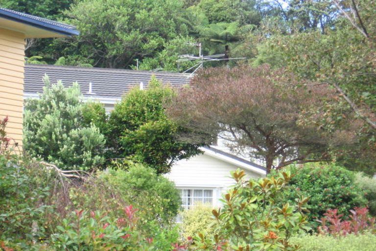 Photo of property in 63 Simla Crescent, Khandallah, Wellington, 6035