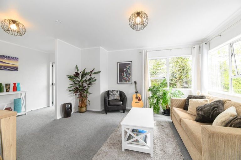 Photo of property in 23 Tawa Road, Te Atatu Peninsula, Auckland, 0610