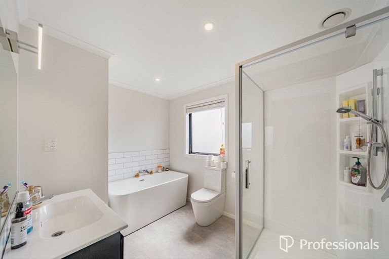 Photo of property in 4 Aston Crescent, Wallaceville, Upper Hutt, 5018