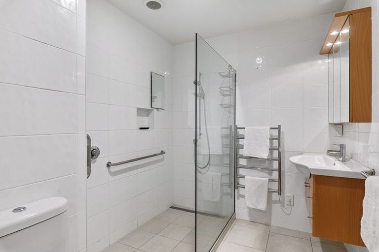 Photo of property in 4-u8 Seaview Road, Paraparaumu Beach, Paraparaumu, 5032