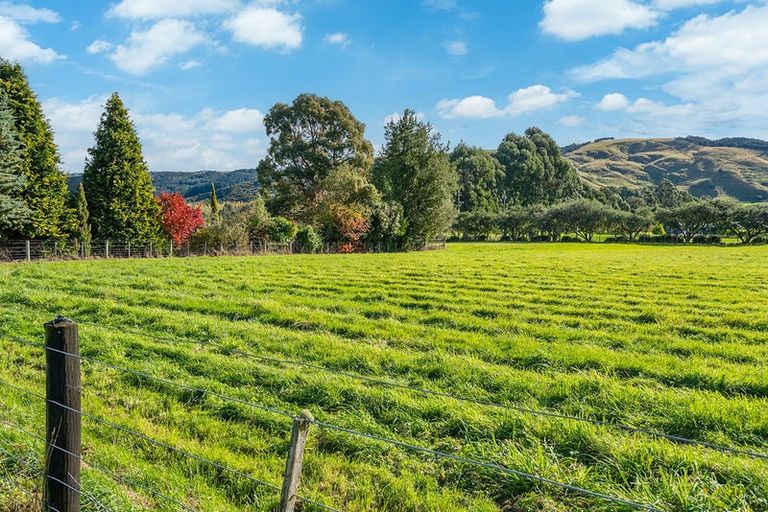 Photo of property in 83 Tirohanga Road, North Taieri, Mosgiel, 9092