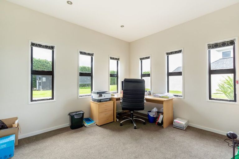Photo of property in 27 Wake Place, Aokautere, Palmerston North, 4471