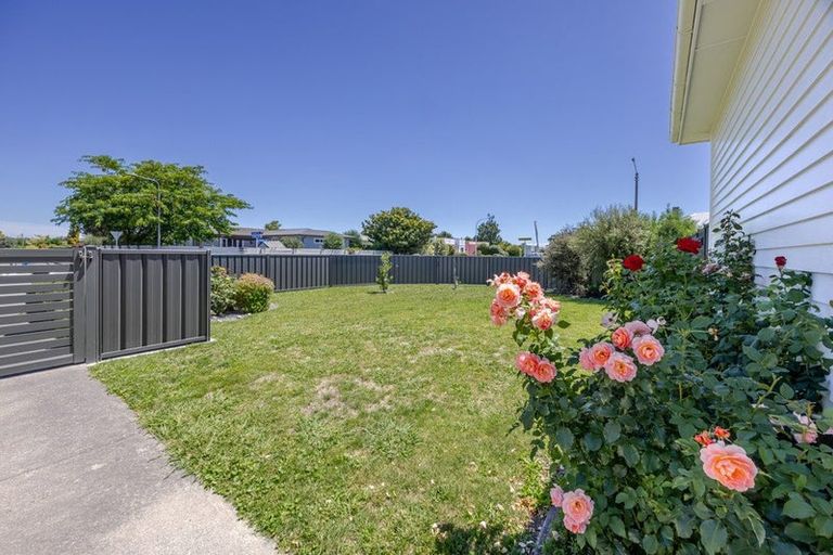 Photo of property in 700 Grove Road, Mayfair, Hastings, 4122
