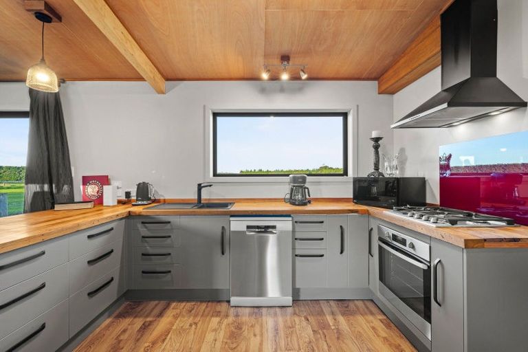 Photo of property in 1591 Thongcaster Road, Burnt Hill, Oxford, 7495