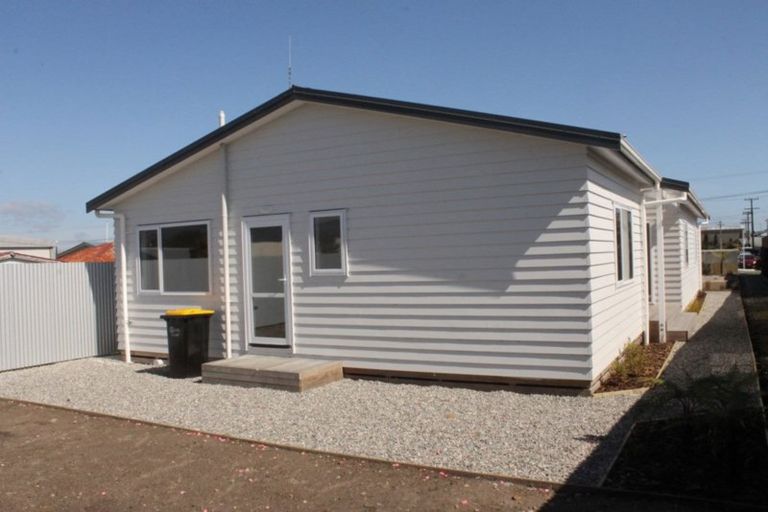 Photo of property in 9 Russell Street, Westport, 7825