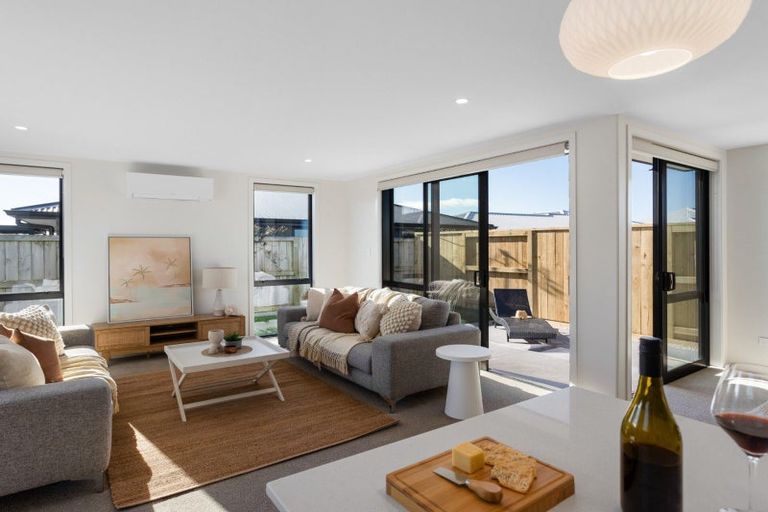 Photo of property in 271 Te Okuroa Drive, Papamoa, 3118