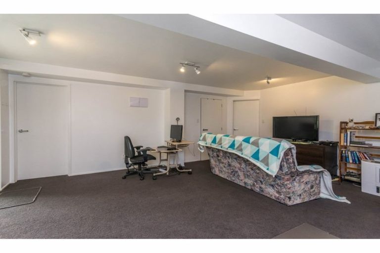 Photo of property in 215 Shaw Road, Titirangi, Auckland, 0604