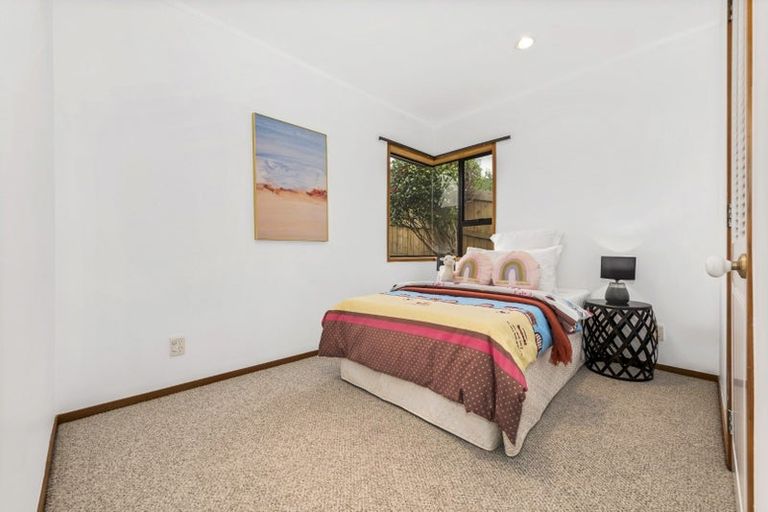 Photo of property in 16 Tainui Road, Cockle Bay, Auckland, 2014