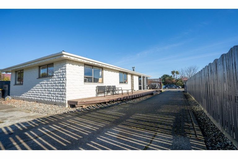 Photo of property in 121 Cunningham Crescent, Grasmere, Invercargill, 9810