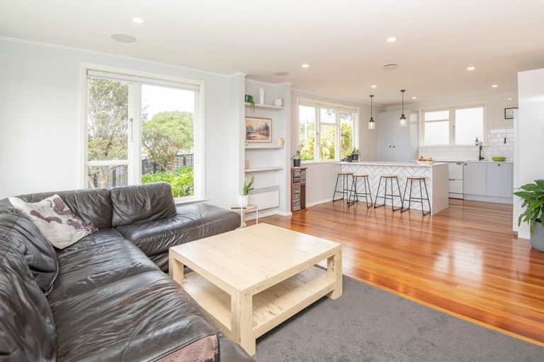 Photo of property in 110 Tireti Road, Titahi Bay, Porirua, 5022