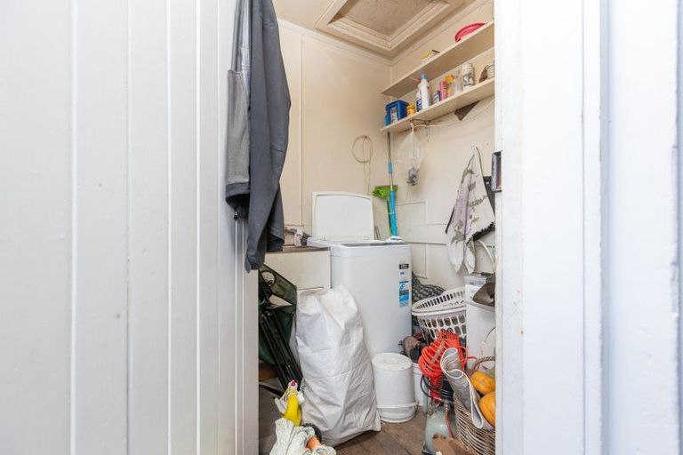 Photo of property in 16 Grant Crescent, Masterton, 5810