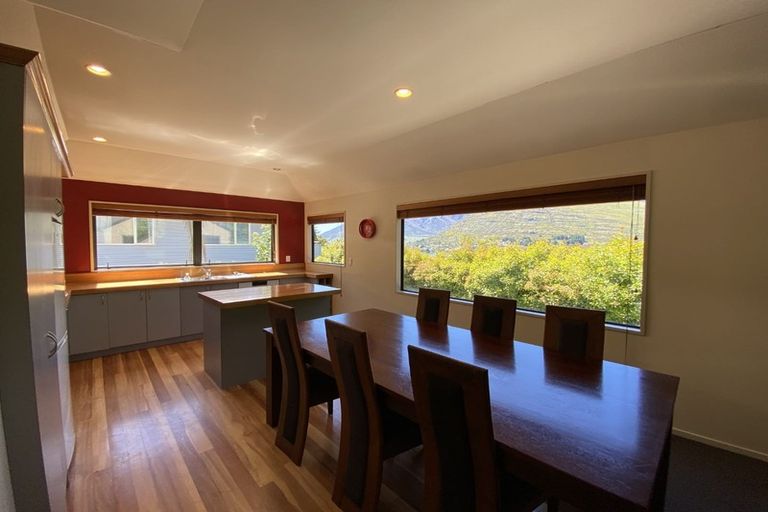 Photo of property in 37 Larch Hill Place, Queenstown, 9300