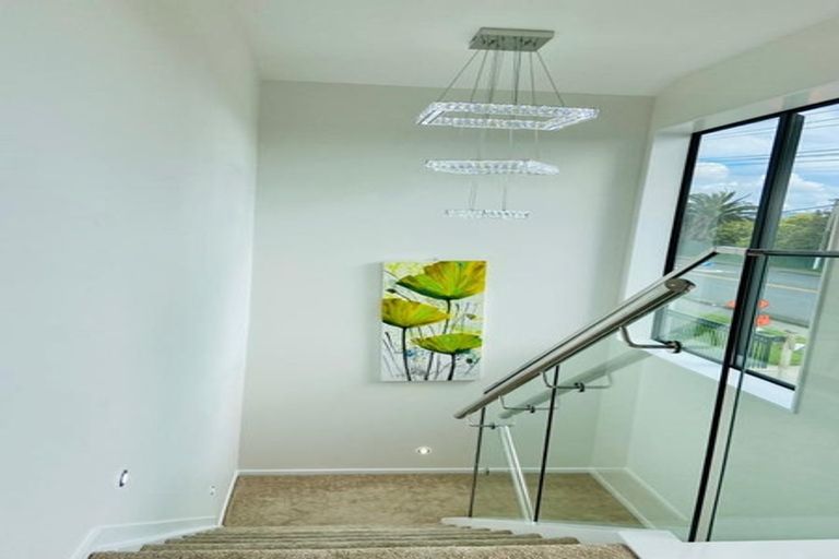 Photo of property in 147a Rathgar Road, Henderson, Auckland, 0610