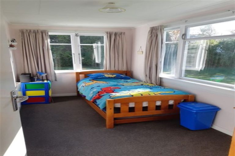 Photo of property in 1 Edward Street, Waimate, 7924