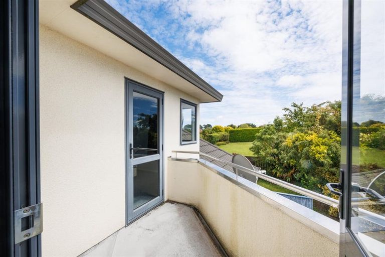 Photo of property in 11 Mcilwaine Place, Marton, 4710