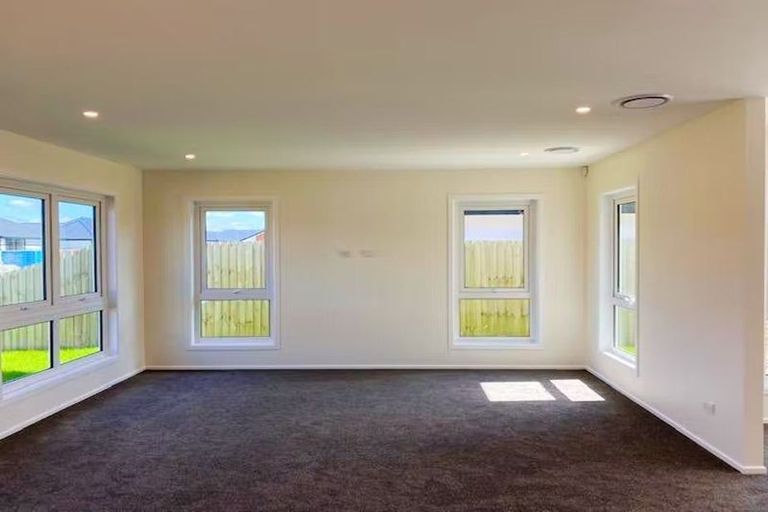 Photo of property in 19a Lewis Crescent, Rolleston, 7614