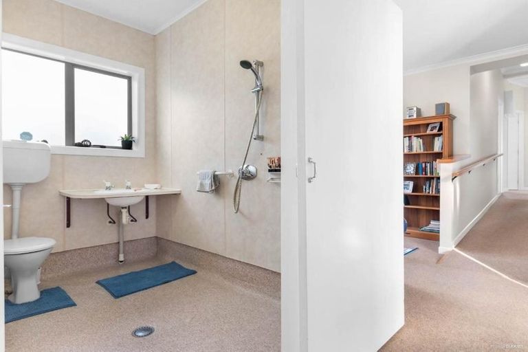 Photo of property in 10 Matatea Avenue, Pukekohe, 2120