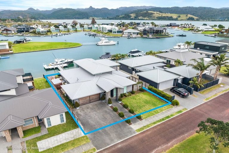 Photo of property in 129 Motu Grande, Pauanui, Hikuai, 3579