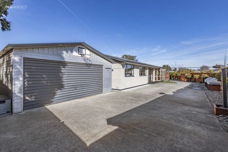 Photo of property in 8 Springmead Place, Hornby, Christchurch, 8042
