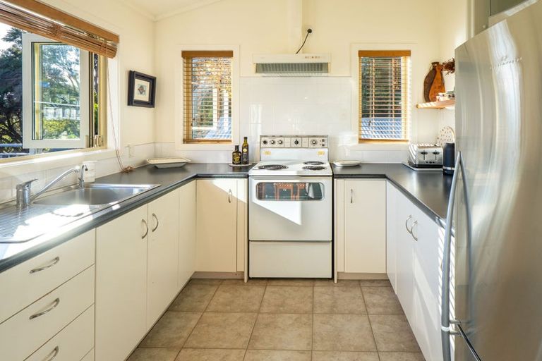 Photo of property in 20 Quail Crescent, Takamatua, 7581