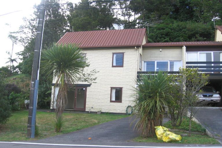 Photo of property in 74 Simla Crescent, Khandallah, Wellington, 6035