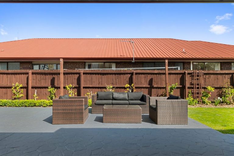 Photo of property in 11 Kedleston Drive, Avonhead, Christchurch, 8042