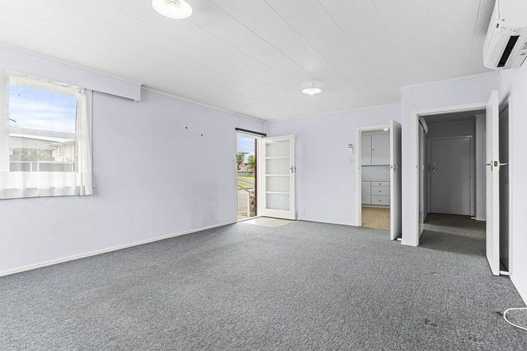 Photo of property in 1/67 Young Street, New Plymouth, 4310