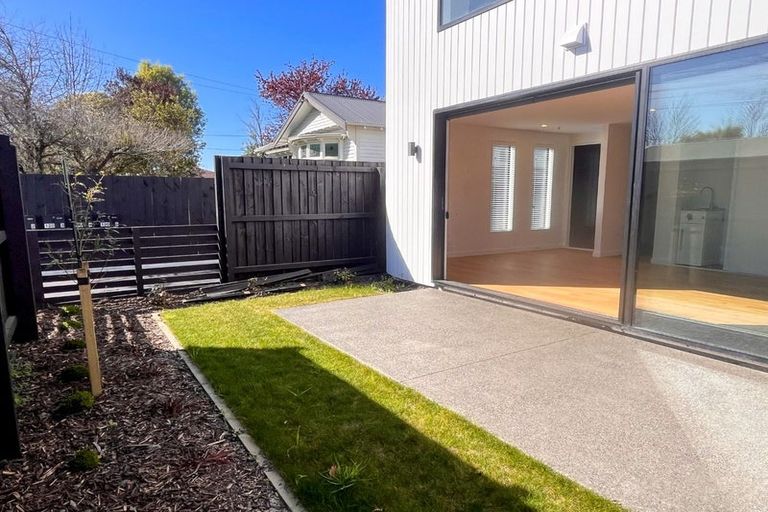 Photo of property in 2/120 Edward Avenue, Edgeware, Christchurch, 8013