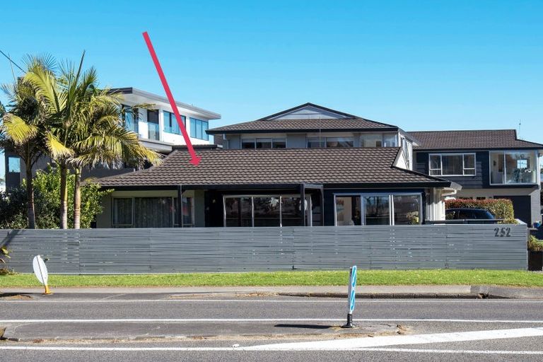Photo of property in 1/252 Hibiscus Coast Highway, Orewa, 0931
