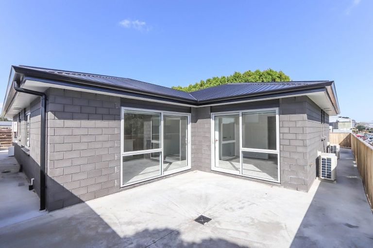 Photo of property in 44a&b Egmont Road, Waiwhakaiho, New Plymouth, 4312